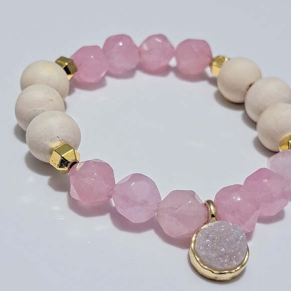 Matching Star Cut Semiprecious Rose Quartz Elastic Beaded Diffuser Bracelets - Picture 4 of 9